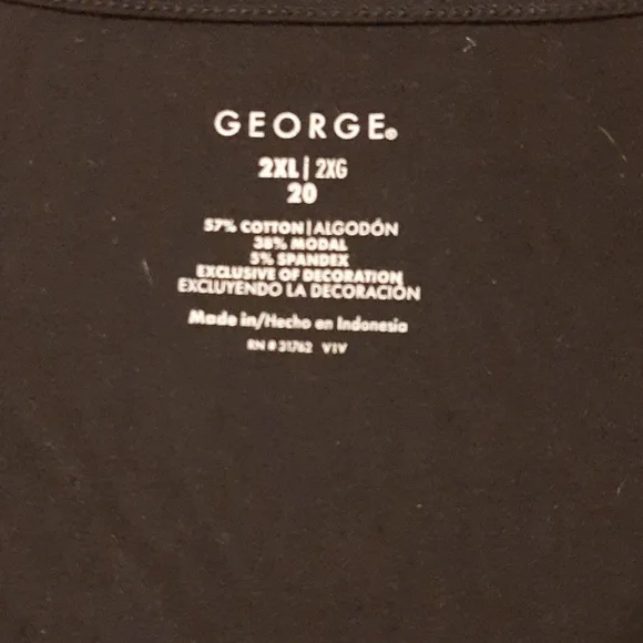 Black tee with beaded detail - Picture 3 of 4